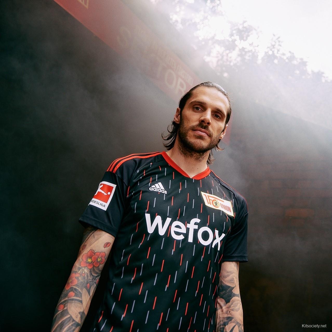 Union Berlin Away Shirt 2021-22