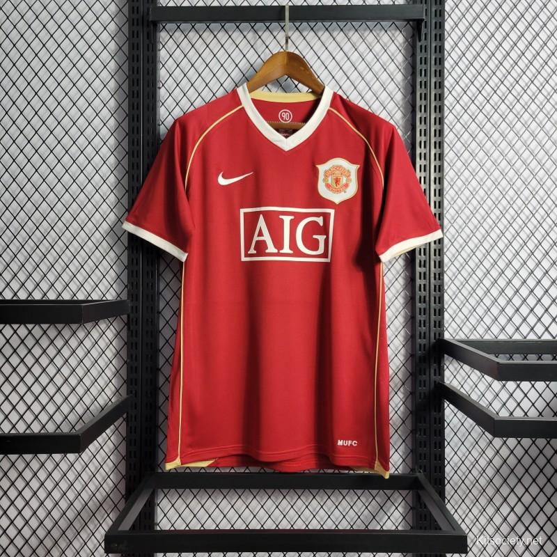 Manchester United Retro Shirt 06/07