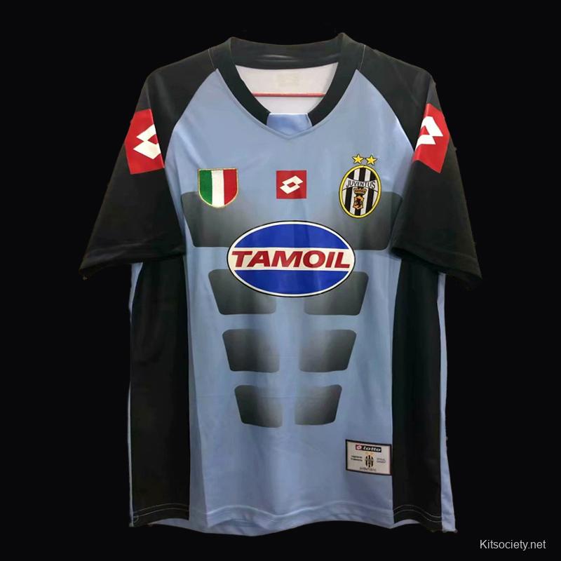 Buy Juventus Goalkeeper Jersey 2002/03 Pink